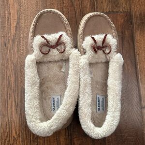 Old Navy Women's Brown Slippers with Cream Lining